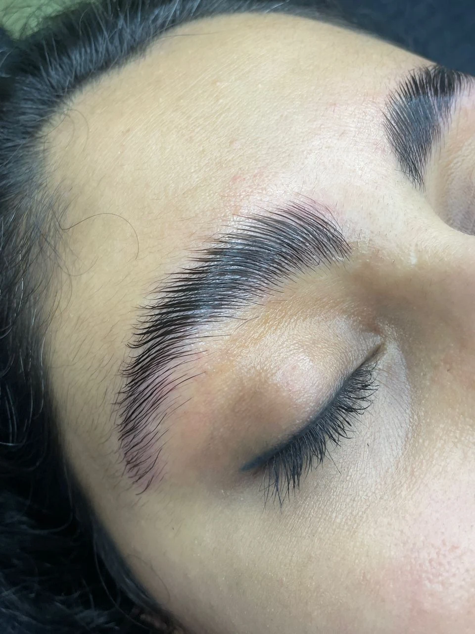 خدمات تخصصی لیفت مژه ابرو آنیتا
