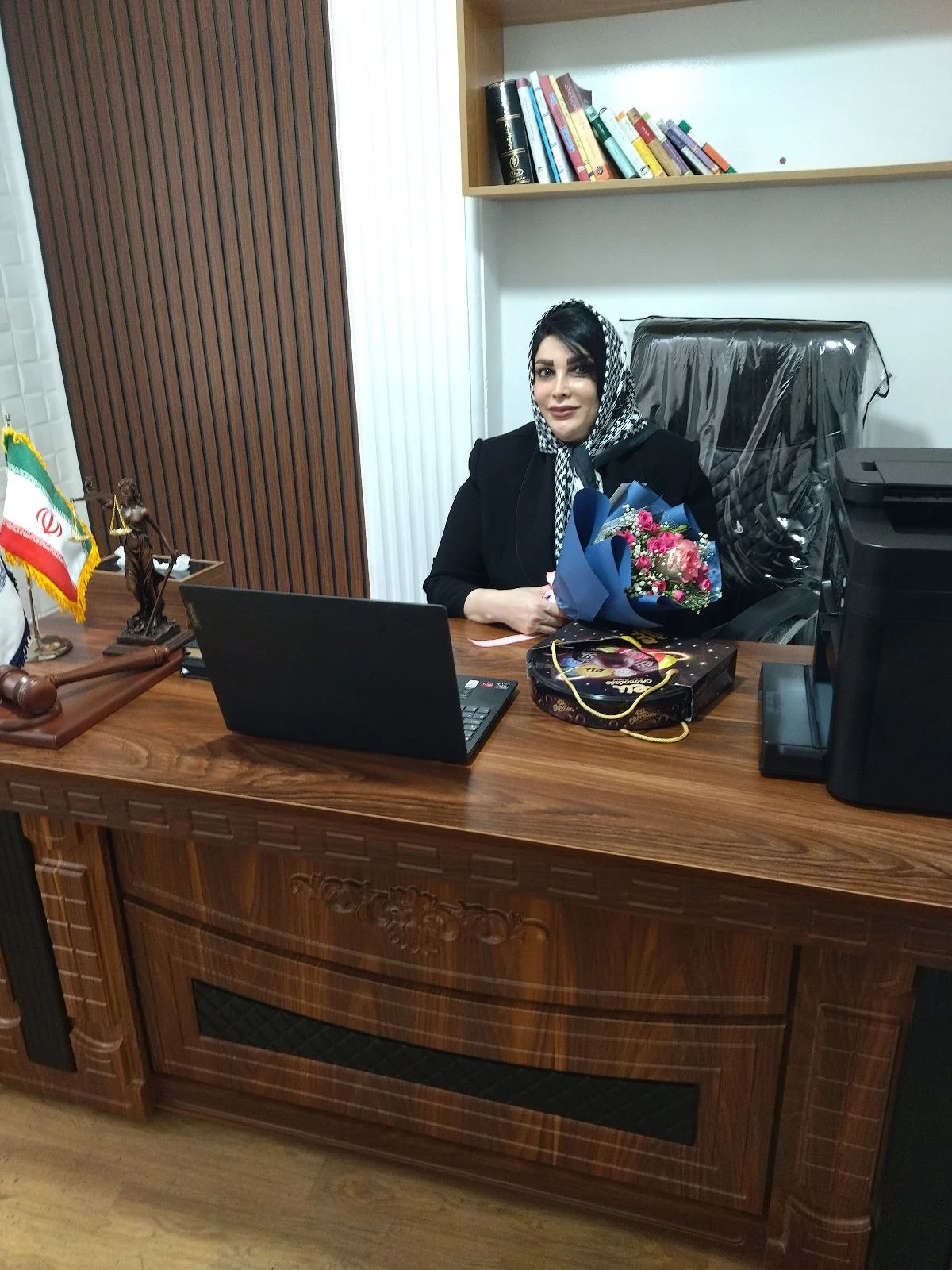 وکیل رسمی دادگستری زهرا محافظت کار ابدی