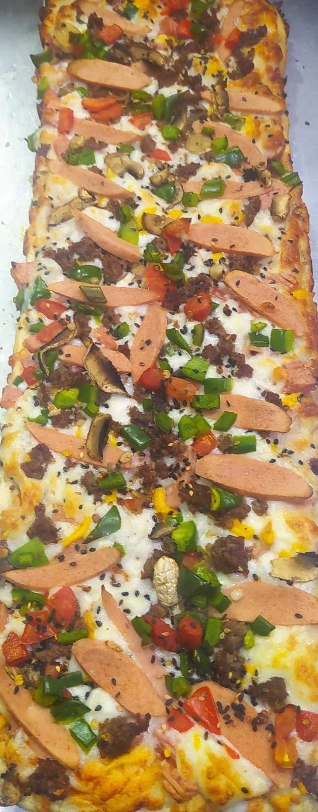 پیتزا ساندویچ مکث