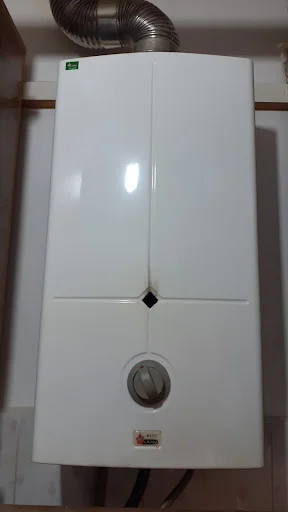 خدمات فنی نوین سرویس - تعمیر پکیج در تبریز