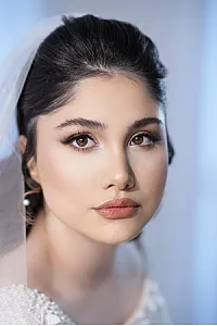 سالن تخصصی عروس  و زیبایی مریم مقدم