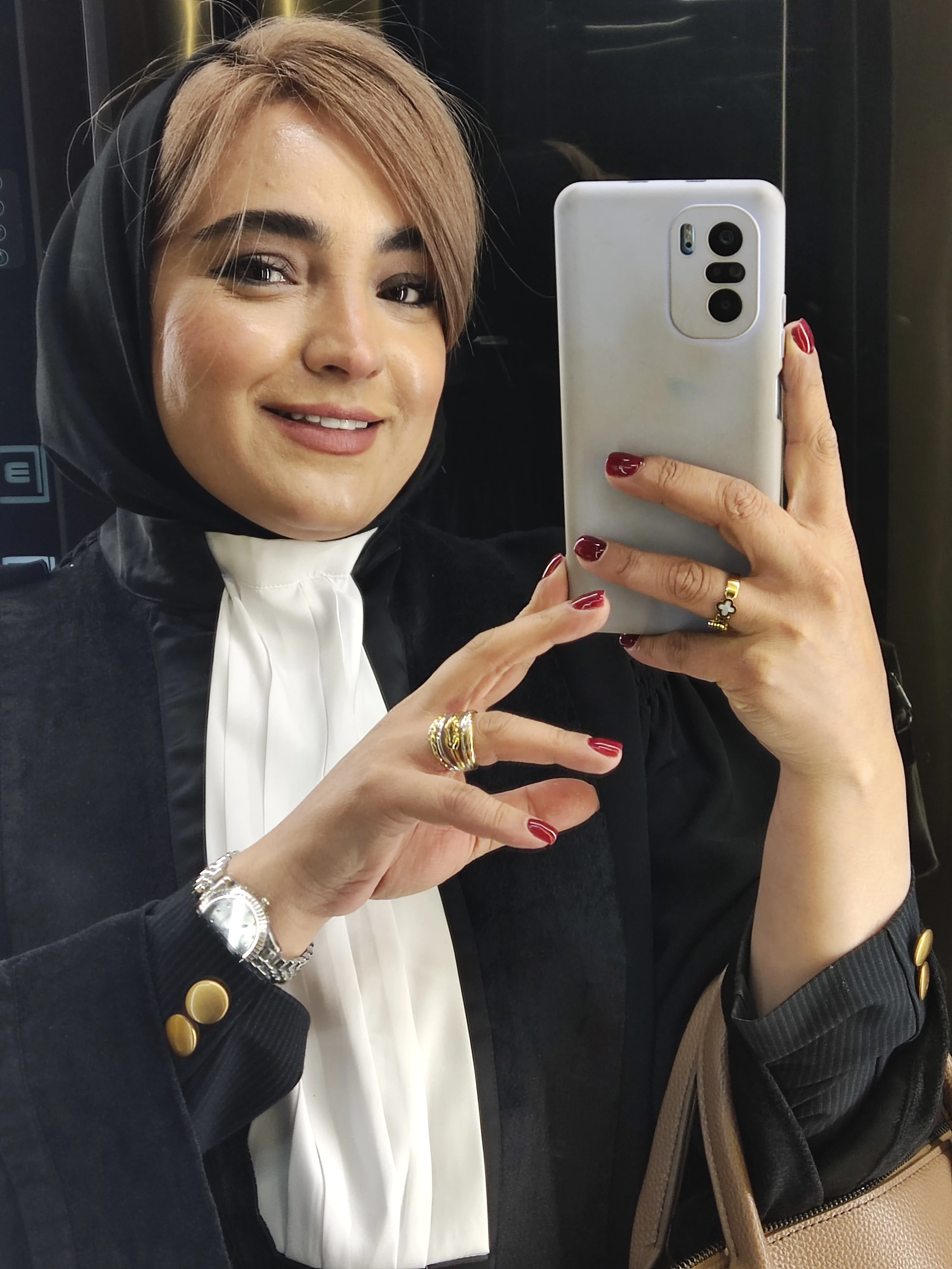 وکیل پایه یک دادگستری مریم قربانی - مشاور حقوقی در شیراز