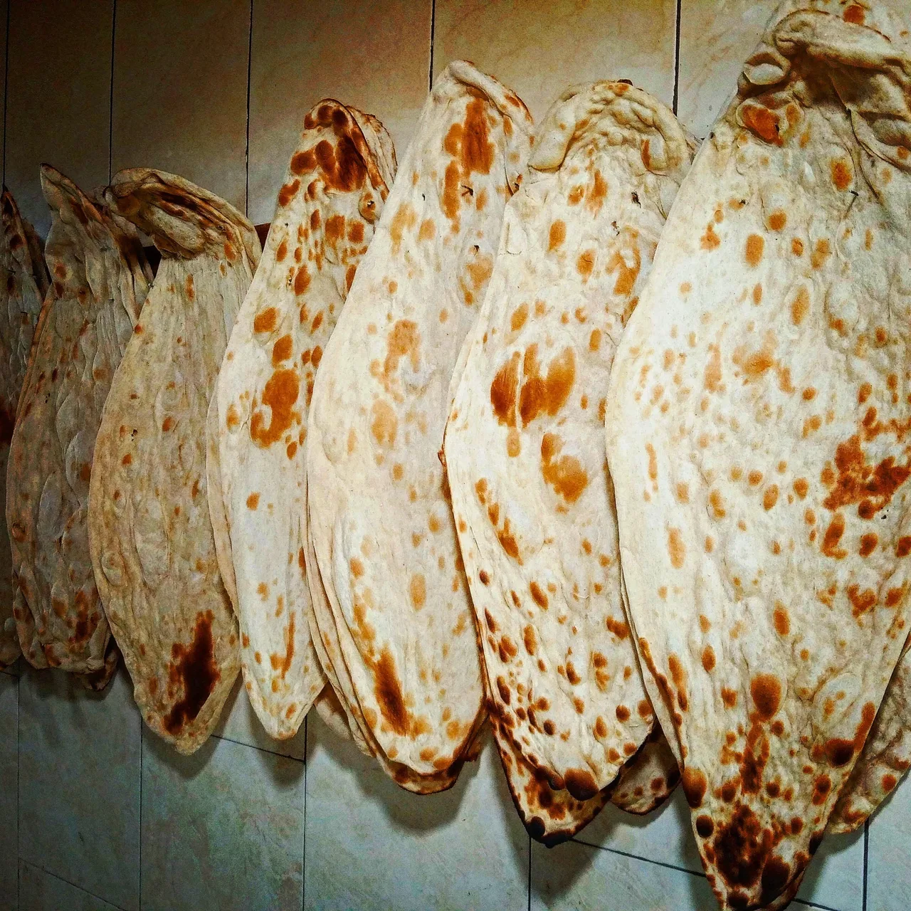نان خراسانی و سبزواری وفادار - تصویر 3