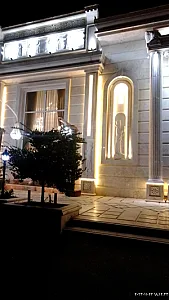 تالار پذیرایی باغ پرنیا