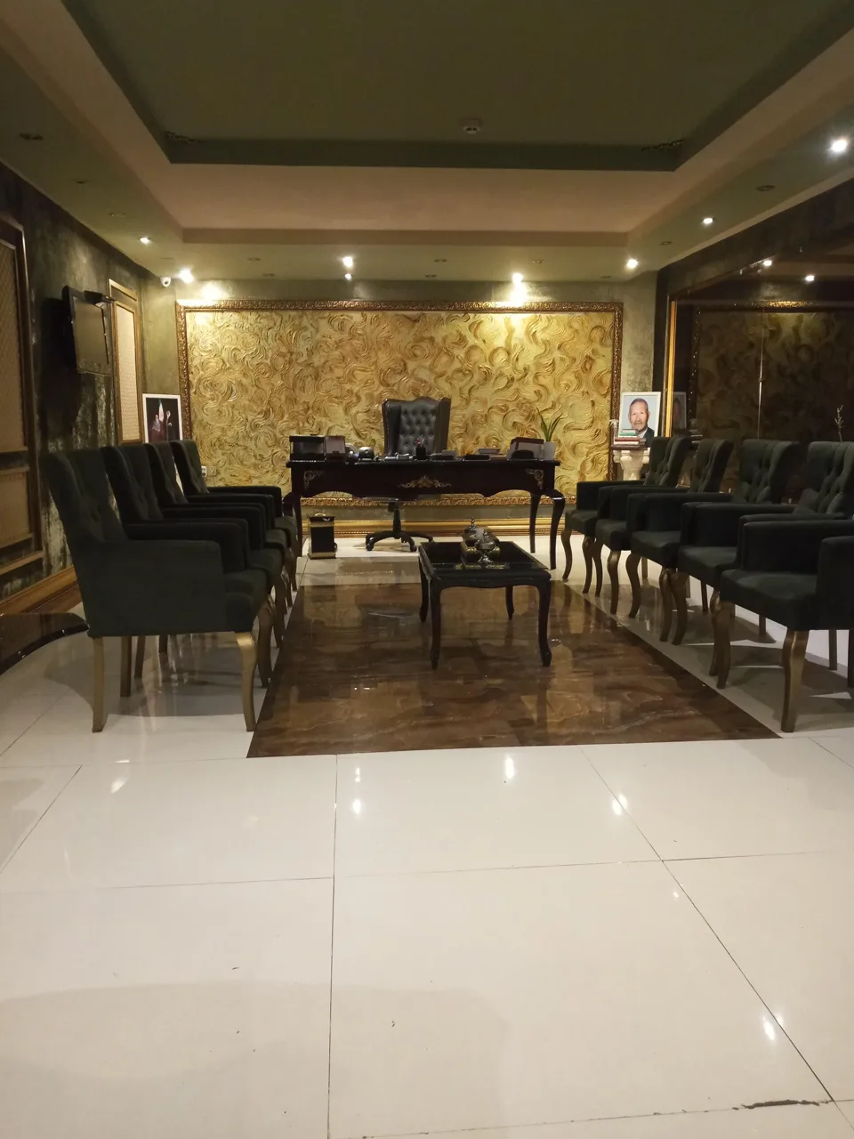 تالار مجلل کاخ - تصویر 3
