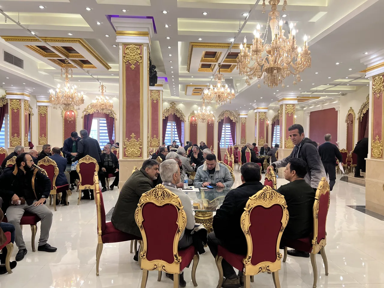 تالار پذیرایی امپراطور پایتخت نواب - تصویر 2