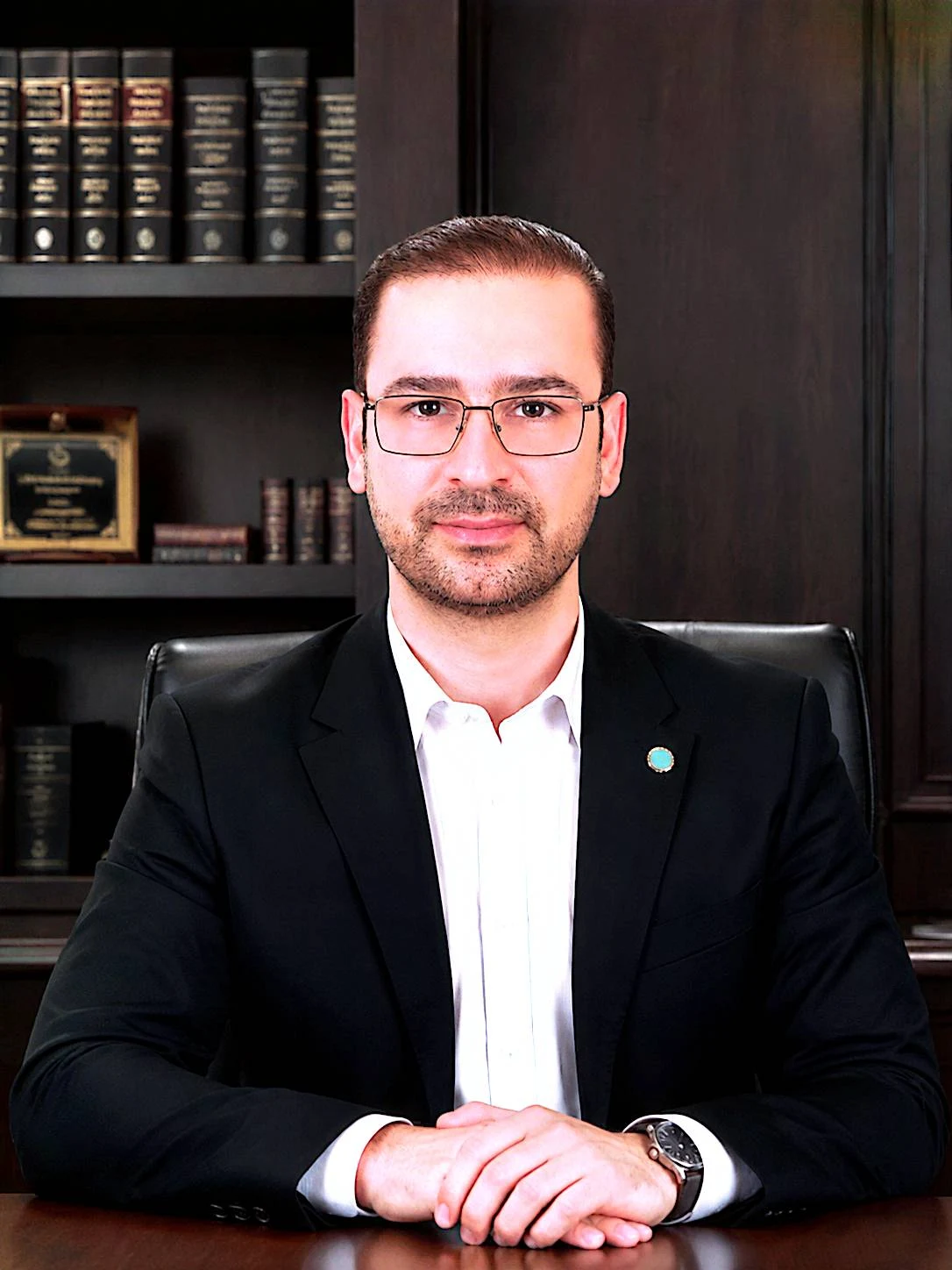 وکیل مجتهدی فر - مشاور حقوقی در کرج - تصویر 2