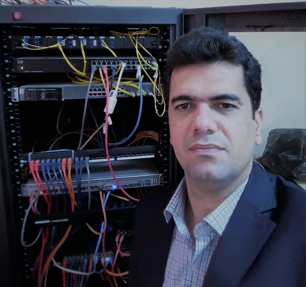 مجید نوین - برق‌کار ساختمان در کرج