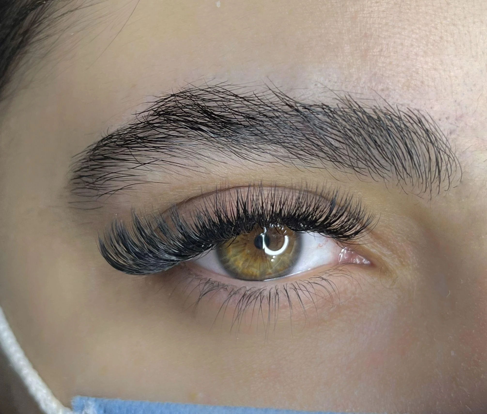 خدمات تخصصی اکستنشن مژه و لیفت ابرو و مژه - آرایشگاه زنانه در کرج - تصویر 2