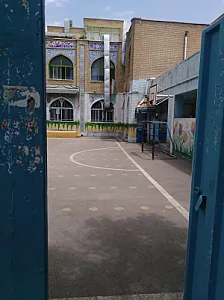 دبستان پسرانه شهید ایوب حسن زاده