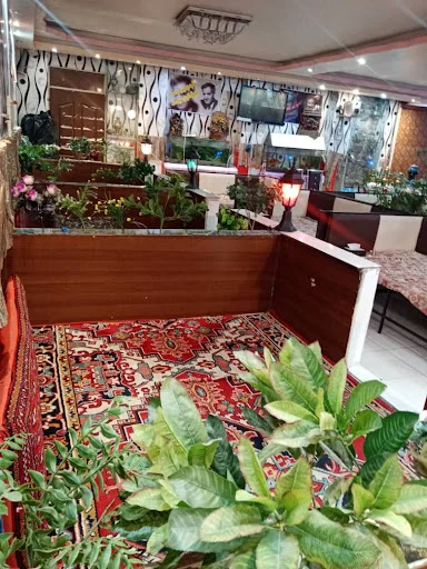 سفره خانه سنتی سایه