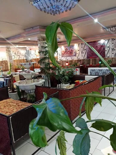 سفره خانه سنتی سایه