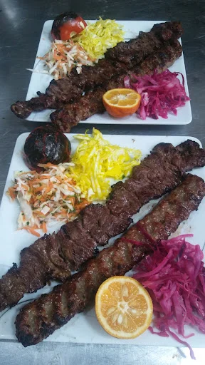 سفره خانه سنتی سایه