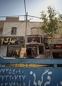 رنگ و ابزار و لوله