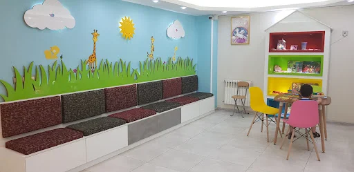 دکتر الهام طلعت آهاری