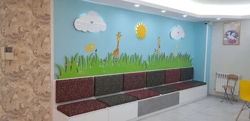 دکتر الهام طلعت آهاری