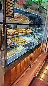 شیرینی فروشی فندق