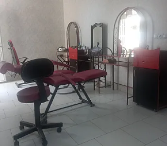 سالن زیبایی کاریزما
