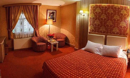 راهنمای مسافر (مشهد)