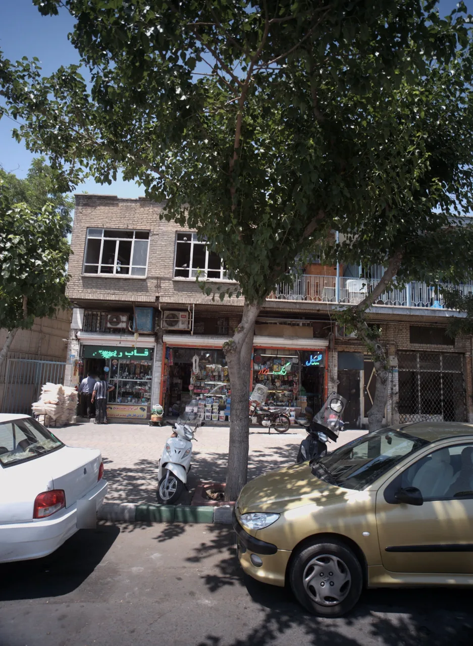 فروشگاه رنگ و ابزار - تصویر 2