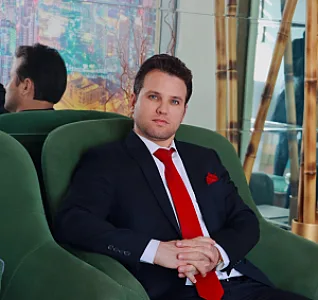 وکیل سیدفرهاد حسینی مقدم