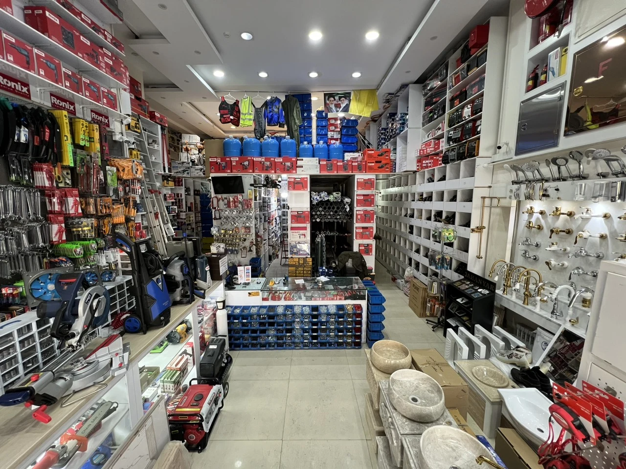 فروشگاه لوازم بهداشتی و ساختمانی مهرداد - تصویر 2