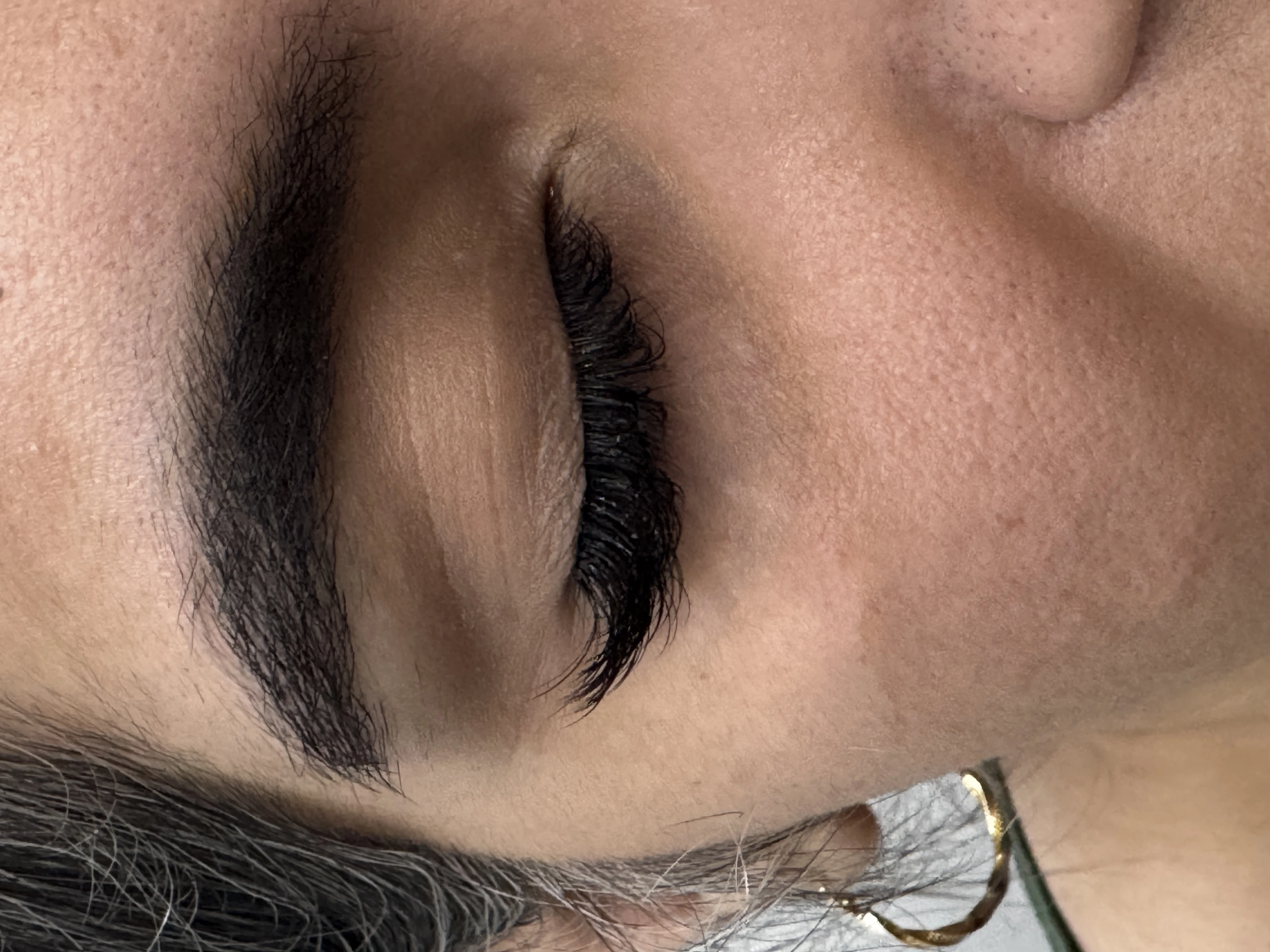 خدمات تخصصی اکستنشن مژه لیفت و لمینت