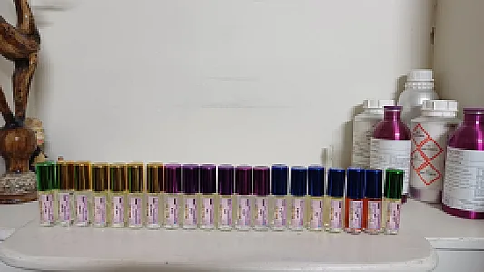 عطروادکلن اکبری