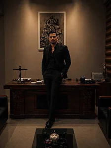 وکیل امیر عباسی