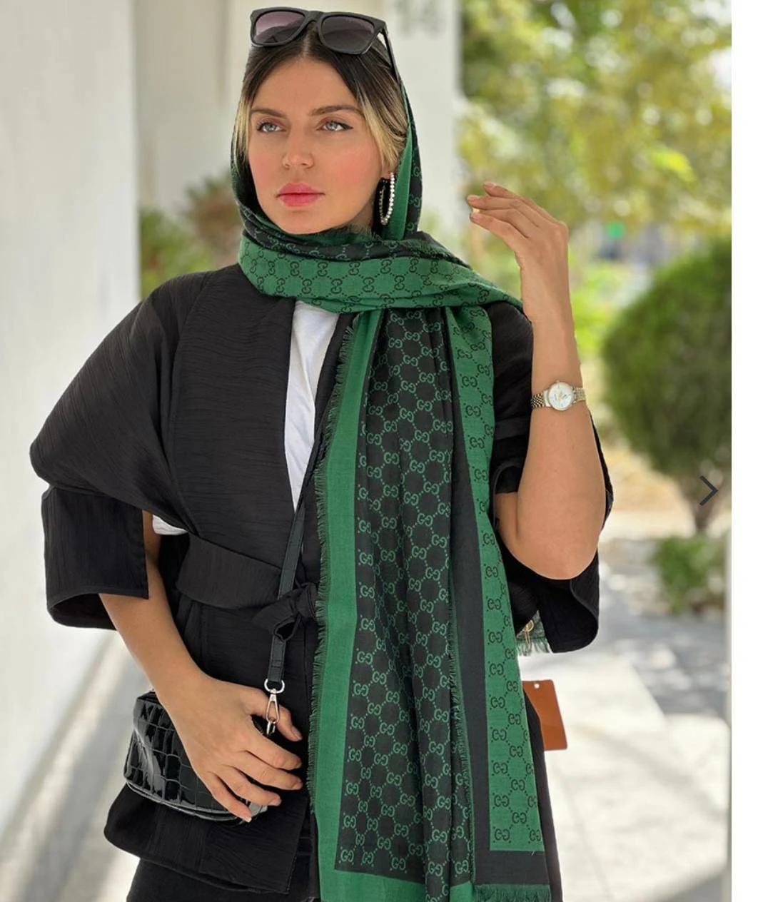 سیلک انواع روسری و شال باکیفیت - پوشاک زنانه در مشهد