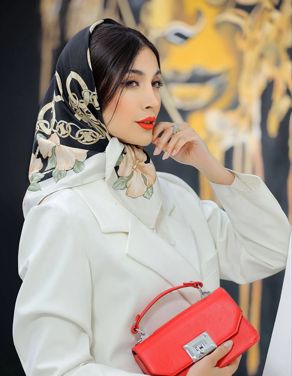 سیلک انواع روسری و شال باکیفیت - پوشاک زنانه در مشهد - تصویر 4