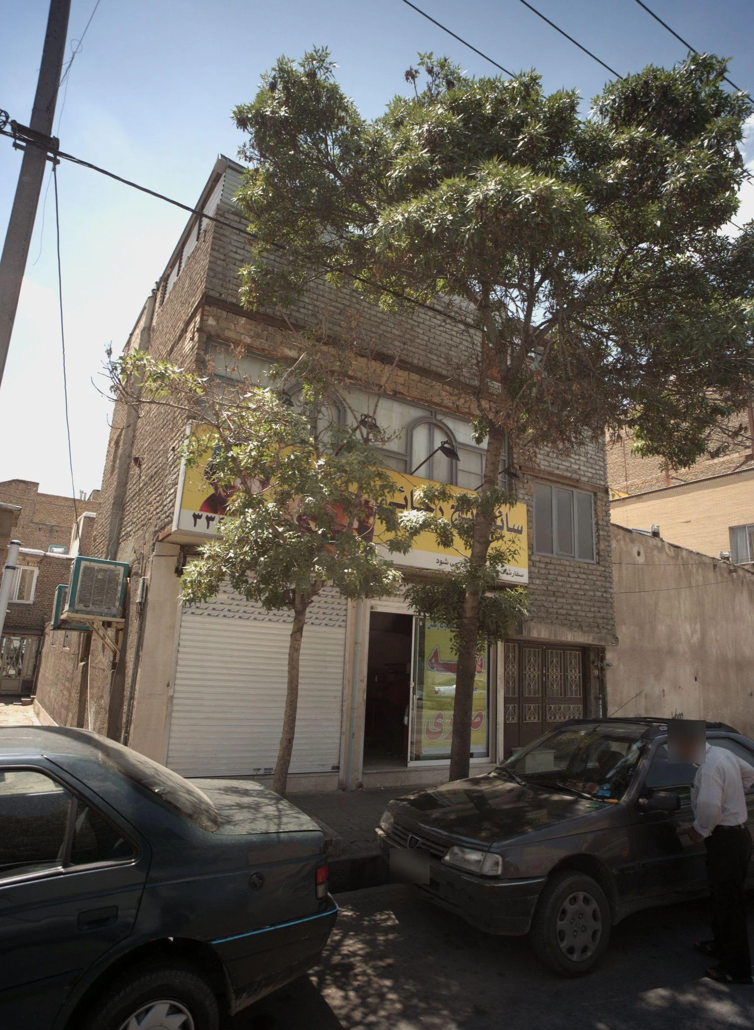 ساندویچ رجائی - رستوران در مشهد
