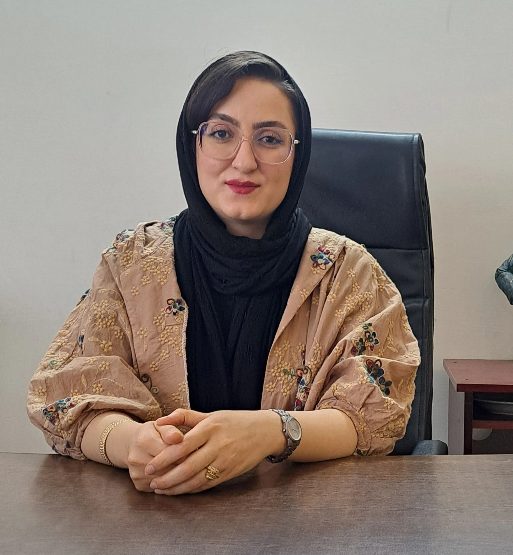 زهرا منصوری - روانشناسی و مشاوره در مشهد - تصویر 3