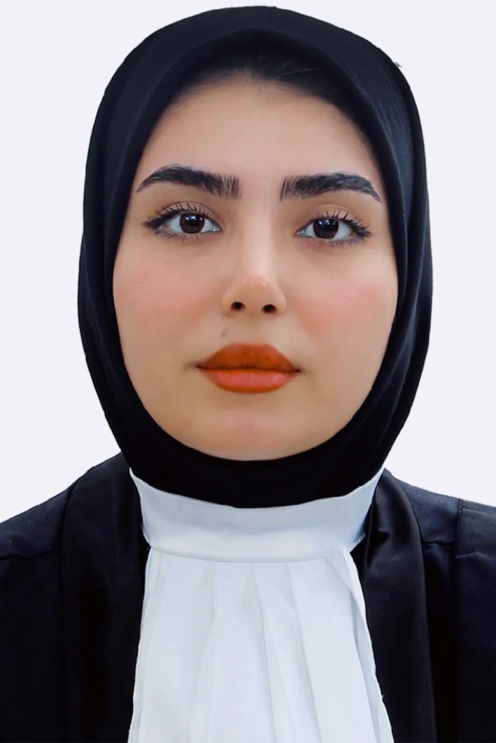 وکیل سارا نادری قلعه نوئی