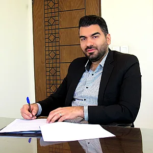 وکیل پایه یک دادگستری علی سالاری