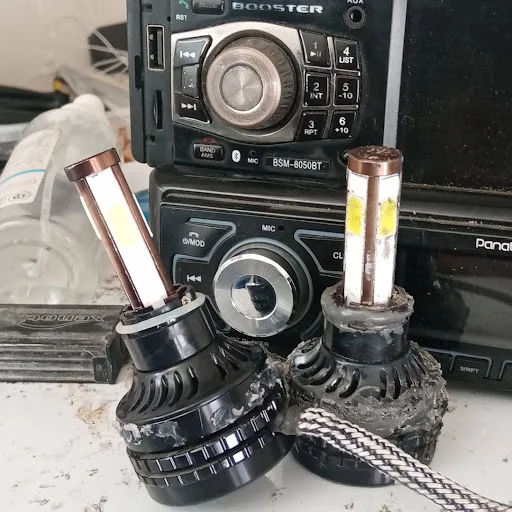 فروشگاه سیستم صوتی برادران موسایی