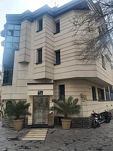 شرکت مانی فرم
