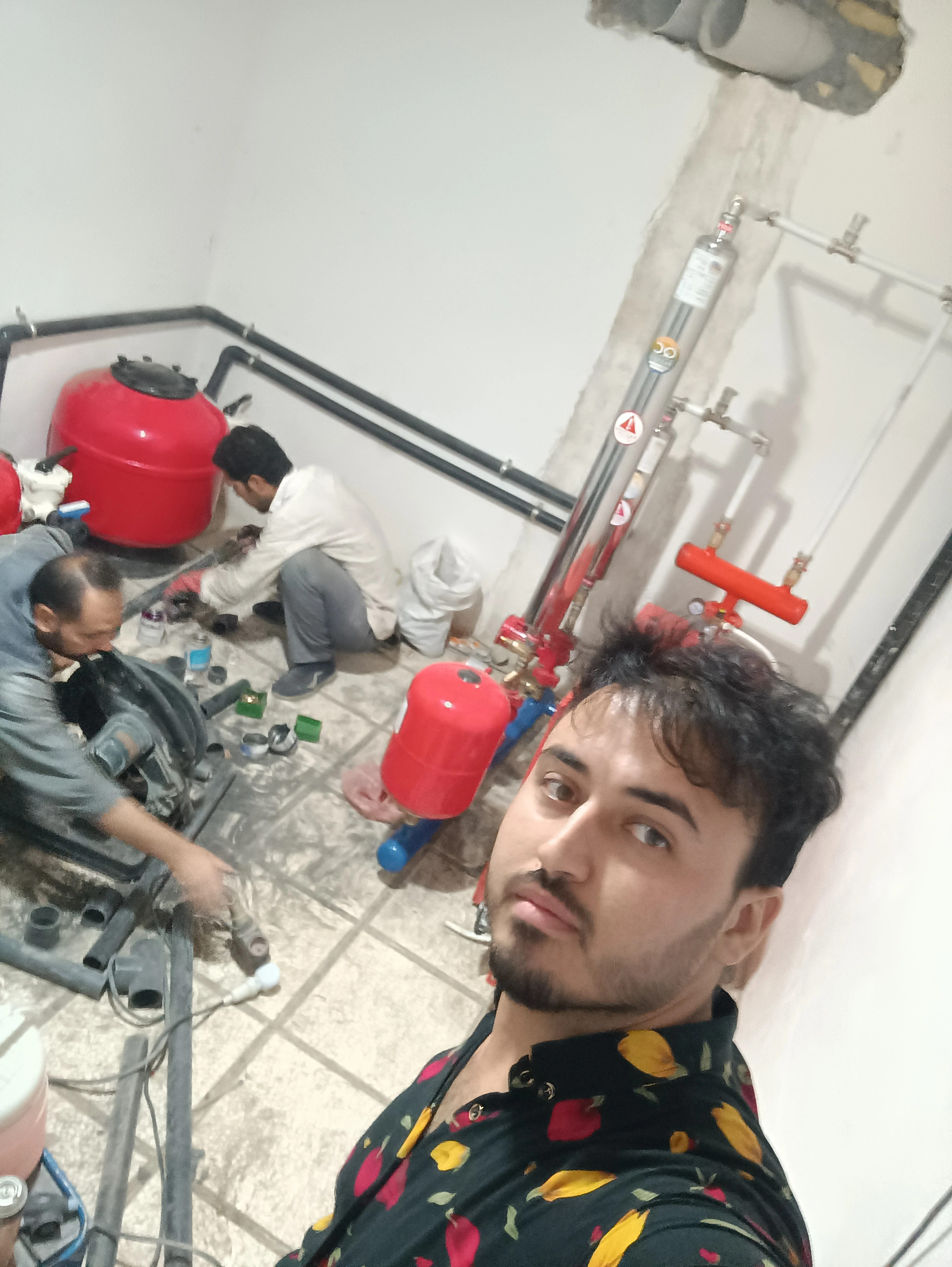 صفر تا صدتاسیسات ساختمان و استخر و جکوزی