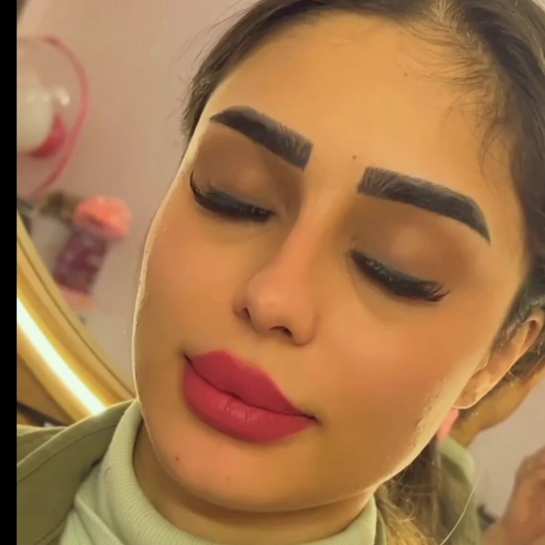 سالن تخصصی کاشت مژه قربانیان