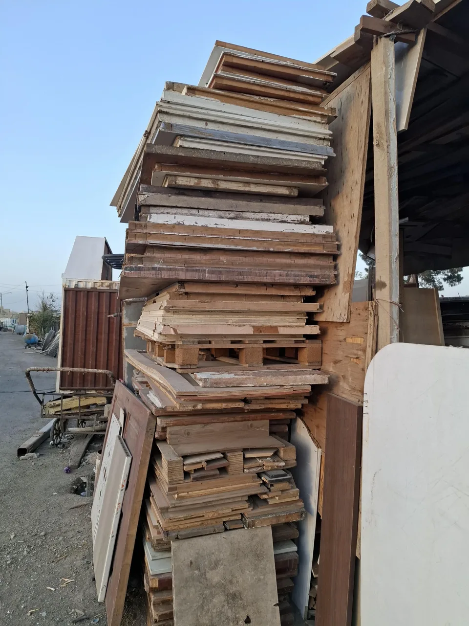 چوب وضایعات مصطفی
