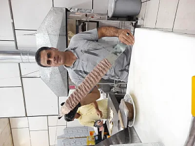 کباب ساطوری تاج بناب (شعبه ششگلان)