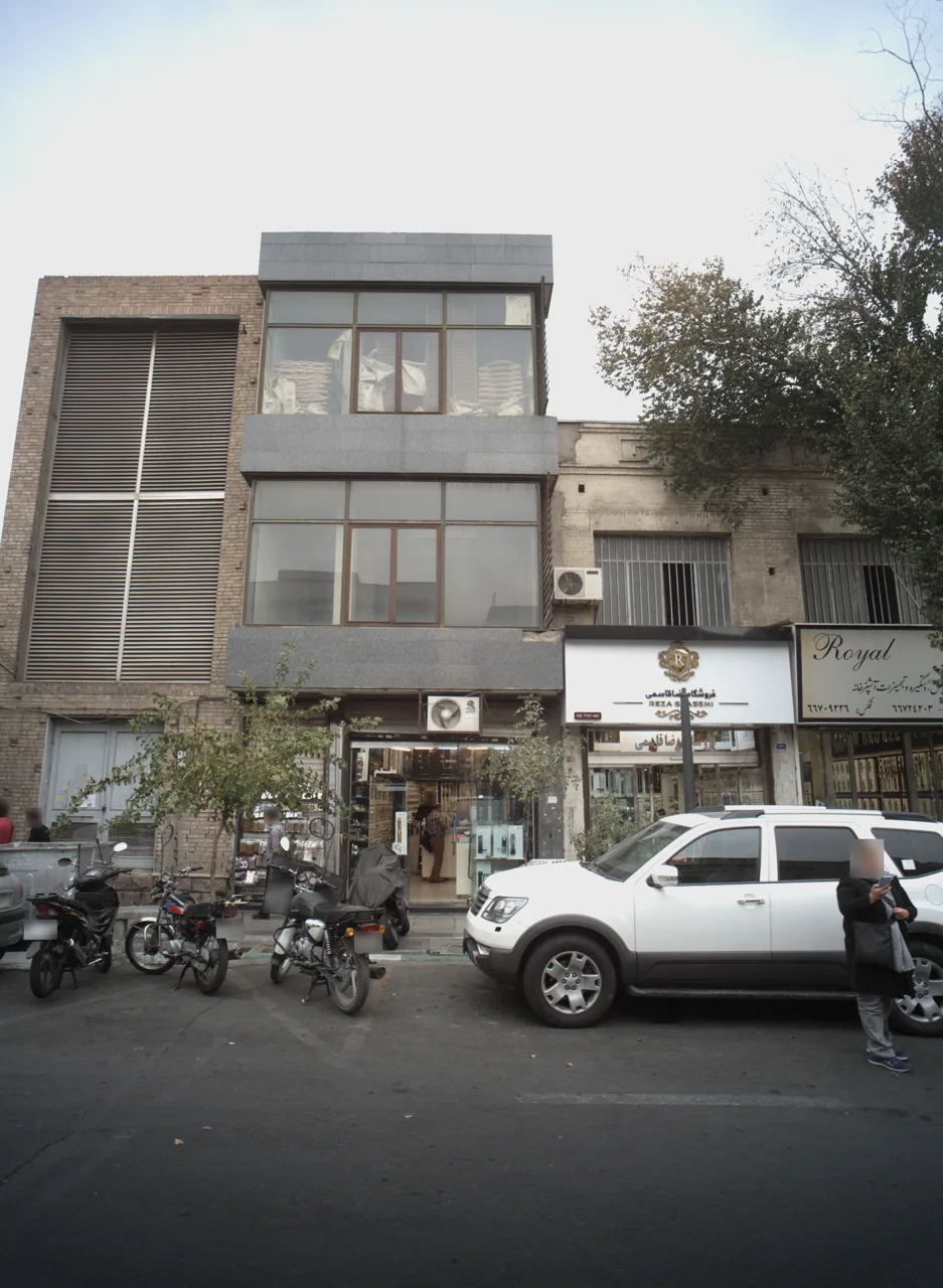 فروشگاه مقدم