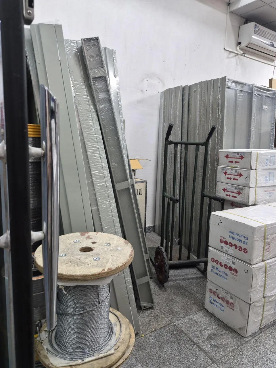فروشگاه آسانسور کاشانی