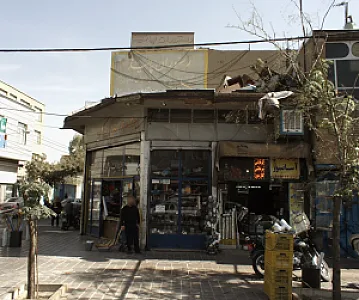فروشگاه رنگ و ابزار یراق