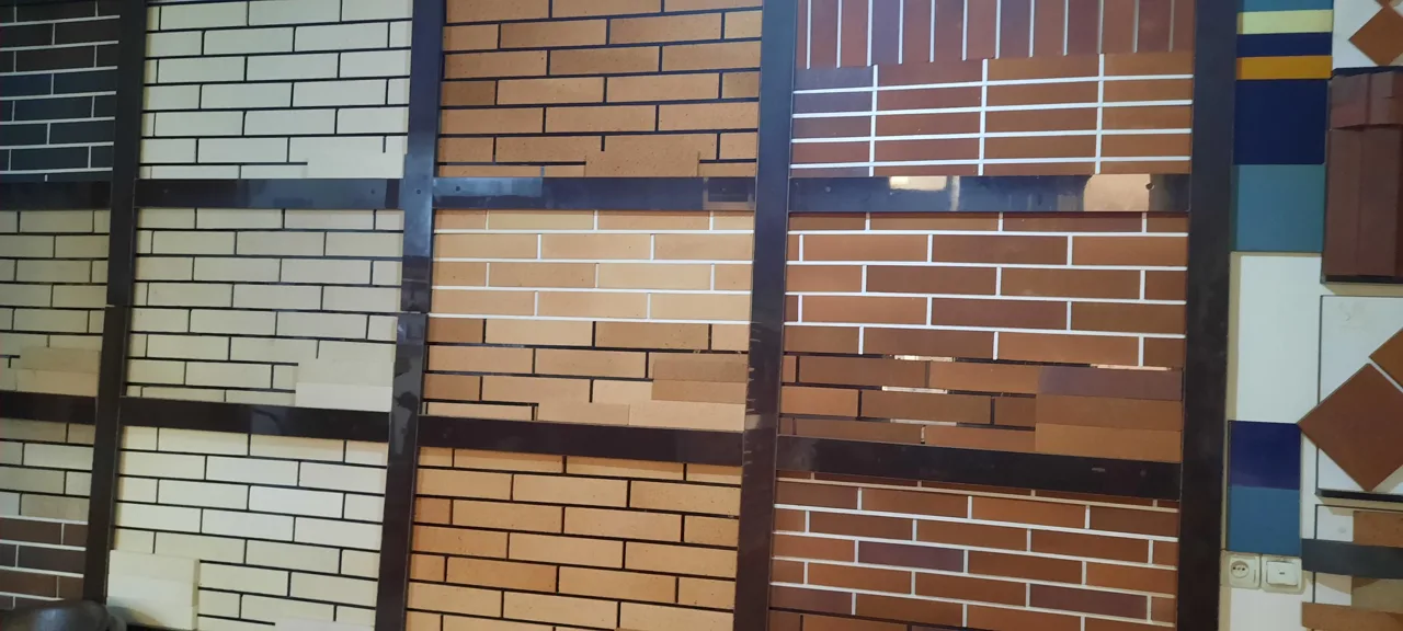 آجرنما نسوز و قزاقی وکیلی