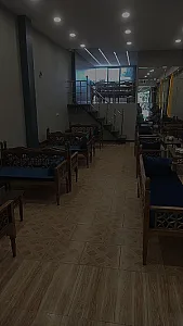 کافه و قلیان‌سرای مادو